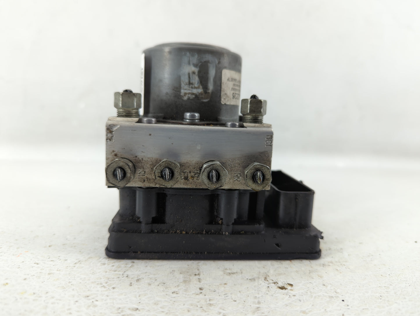 2017-2020 Chevrolet Impala ABS Pump Control Module Replacement P/N:84092226 Fits Fits 2017 2018 2019 2020 OEM Used Auto Part