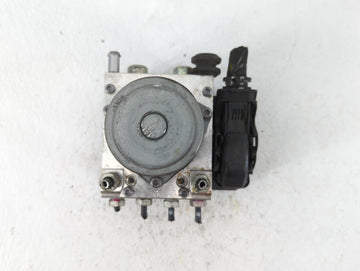 2017-2020 Chevrolet Impala ABS Pump Control Module Replacement P/N:84092226 Fits Fits 2017 2018 2019 2020 OEM Used Auto Parts