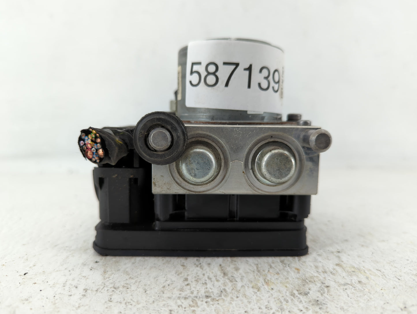 2017-2020 Chevrolet Impala ABS Pump Control Module Replacement P/N:84092226 Fits Fits 2017 2018 2019 2020 OEM Used Auto Part