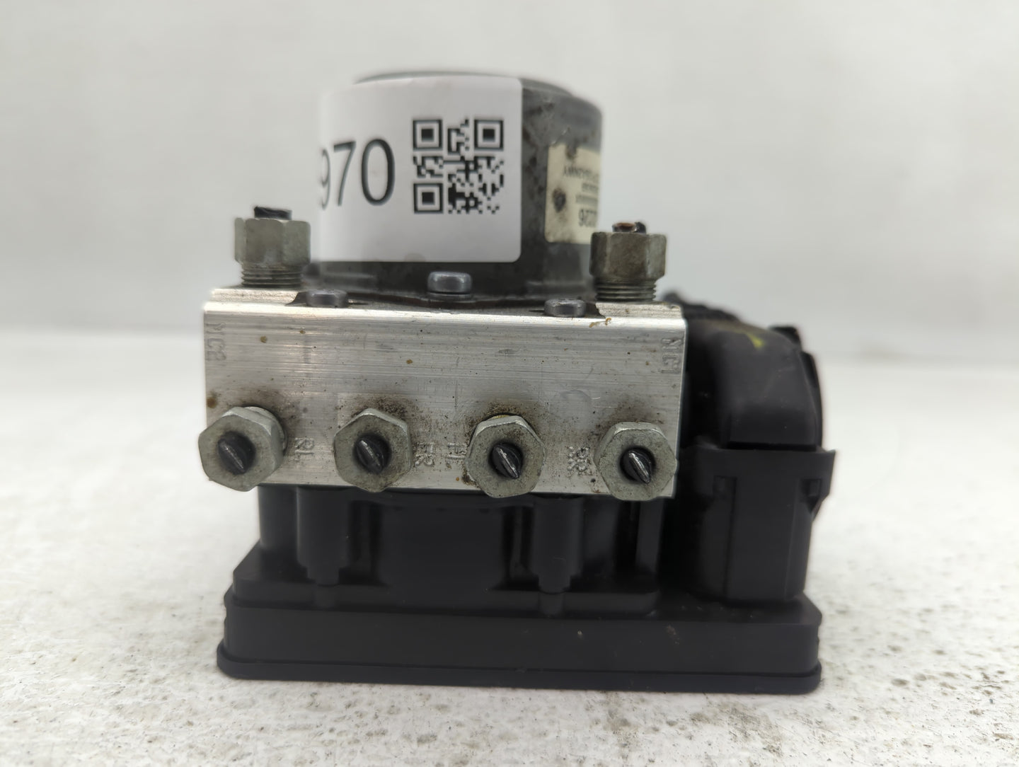 2017-2020 Chevrolet Impala ABS Pump Control Module Replacement P/N:84092226 Fits Fits 2017 2018 2019 2020 OEM Used Auto Part