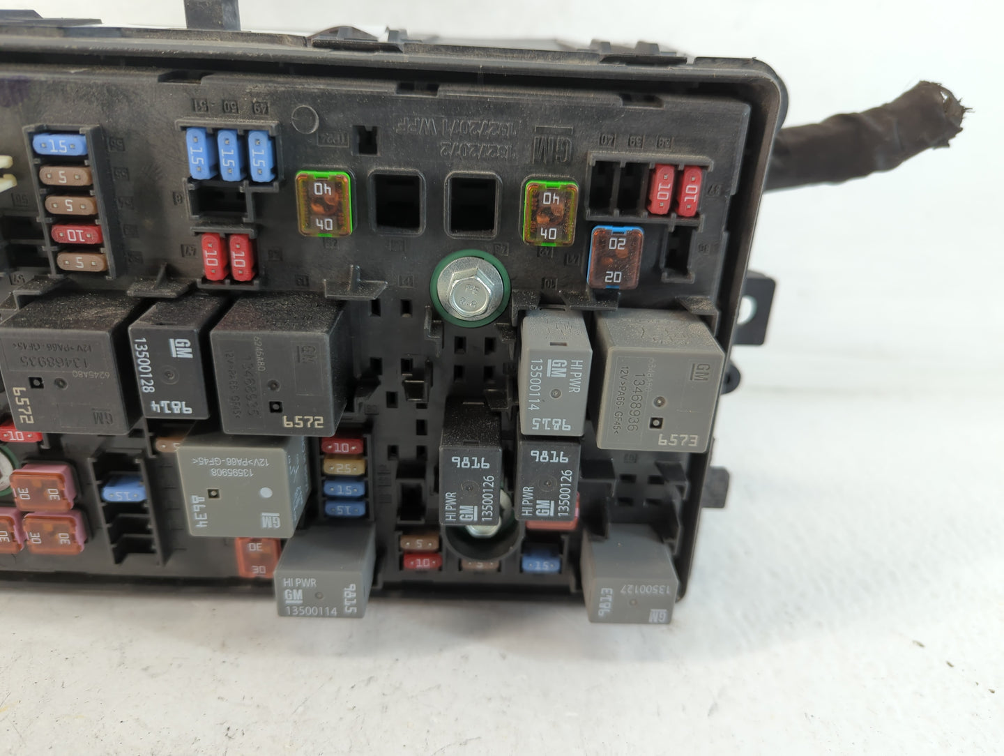 2016-2019 Chevrolet Impala Fusebox Fuse Box Panel Relay Module P/N:9787U 84080463_01 Fits Fits 2016 2017 2018 2019 OEM Used 