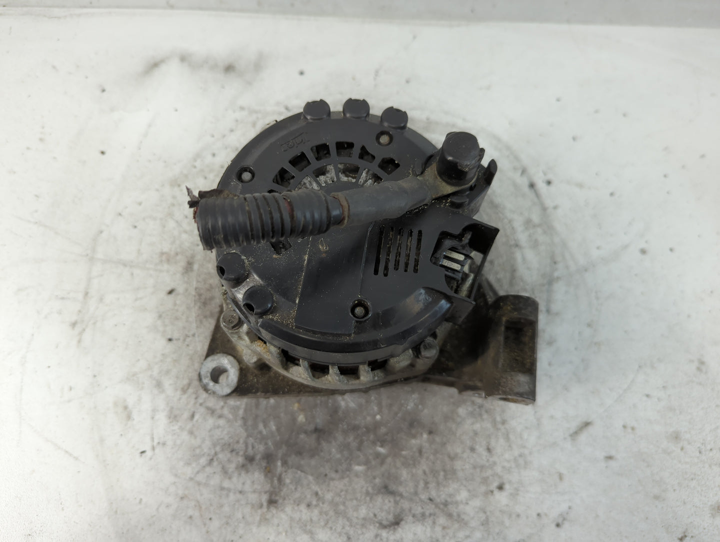 2017-2020 Chevrolet Impala Alternator Replacement Generator Charging Assembly Engine OEM P/N:13520825 Fits OEM Used Auto Par