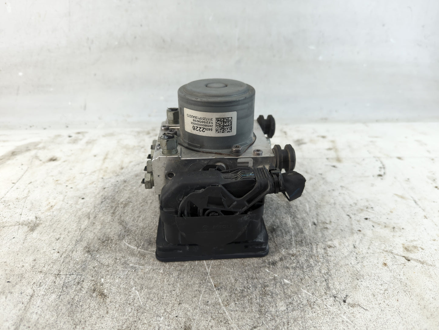 2017-2020 Chevrolet Impala ABS Pump Control Module Replacement P/N:84092226 Fits Fits 2017 2018 2019 2020 OEM Used Auto Part