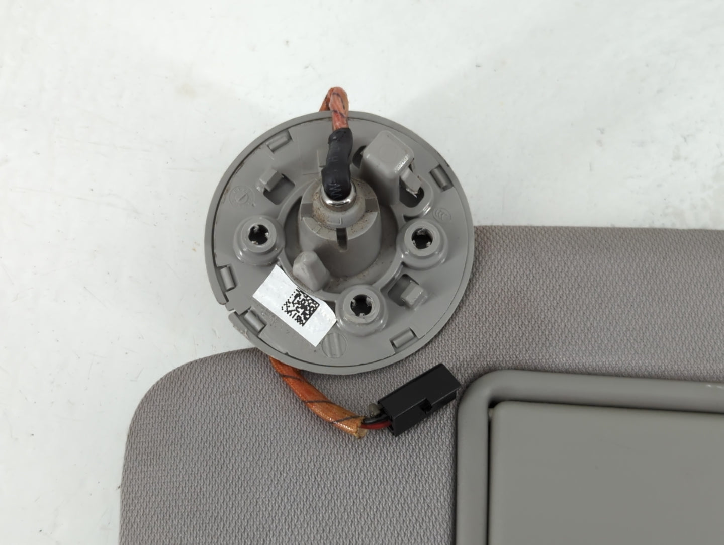 2016-2021 Chevrolet Malibu Sun Visor Shade Replacement Driver Left Mirror Fits Fits 2016 2017 2018 2019 2020 2021 OEM Used A