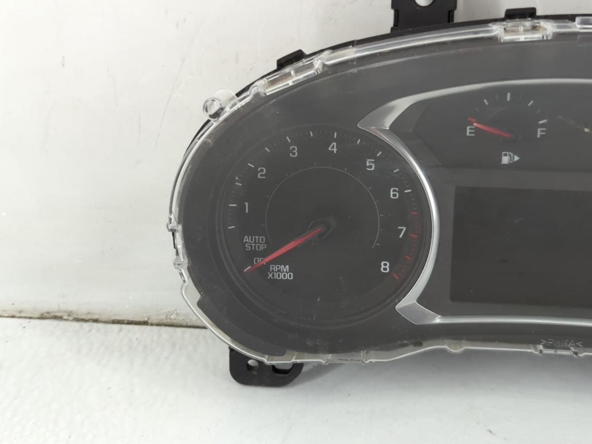 2017-2018 Chevrolet Malibu Instrument Cluster Speedometer Gauges P/N:84356877 Miles:9K Fits Fits 2017 2018 OEM Used Auto Par