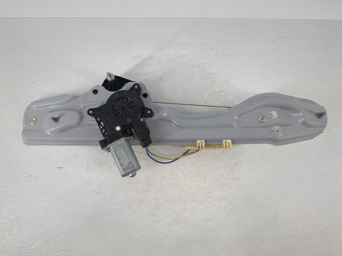 2016-2021 Chevrolet Malibu Driver Left Rear Window Regulator 1035374 - Oemusedautoparts1.com