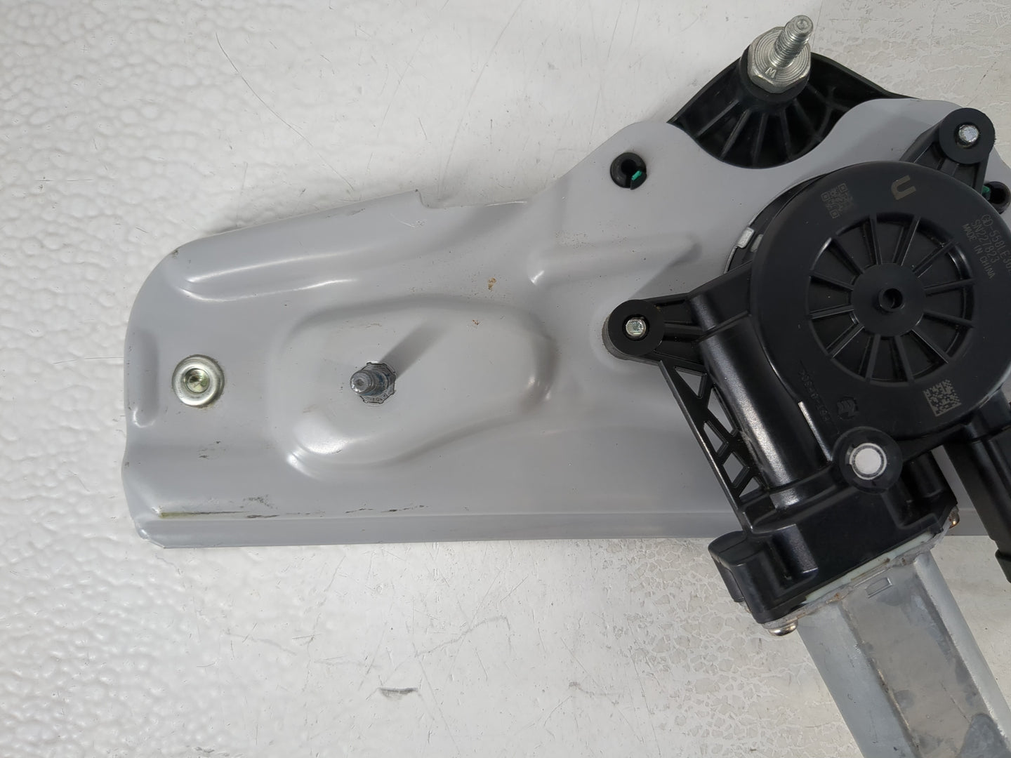 2016-2021 Chevrolet Malibu Driver Left Rear Window Regulator - Oemusedautoparts1.com