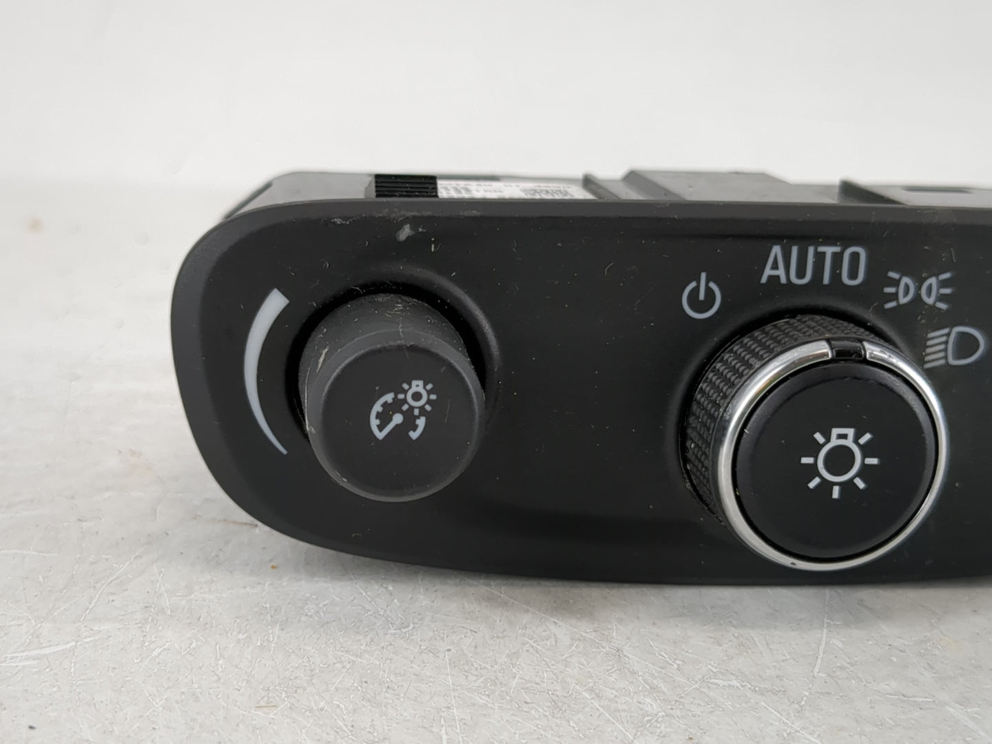 2018 Chevrolet Malibu Headlight Head Light Switch Lamp Control 4192536 - Oemusedautoparts1.com