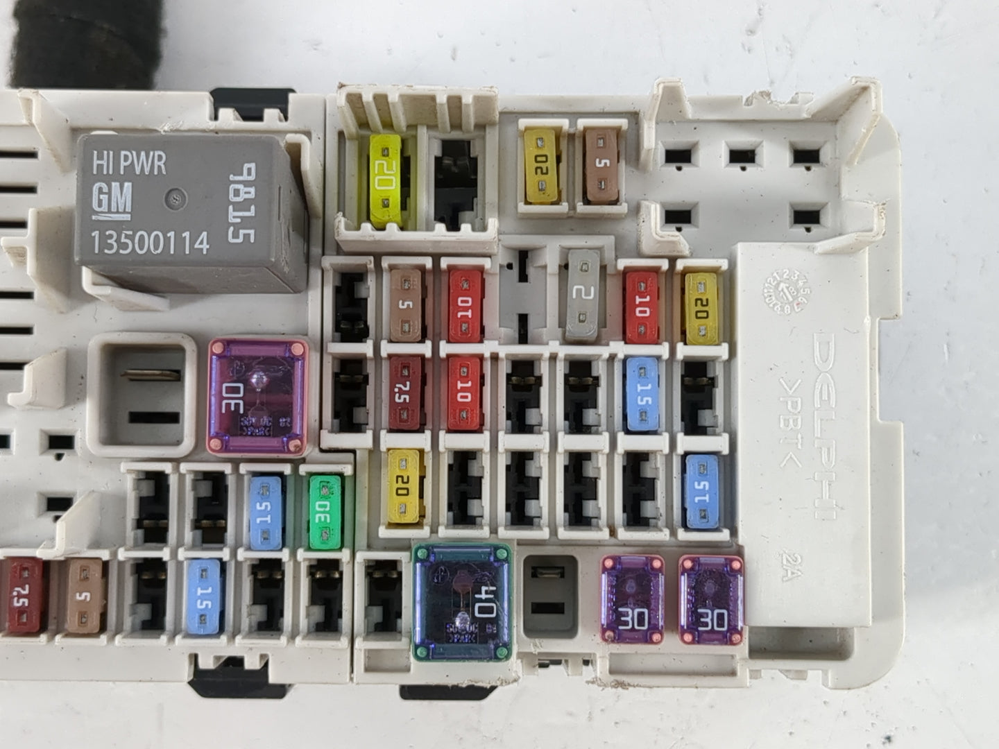 2018 Chevrolet Malibu Fusebox Fuse Box Panel Relay Module Fits OEM Used Auto Parts - Oemusedautoparts1.com
