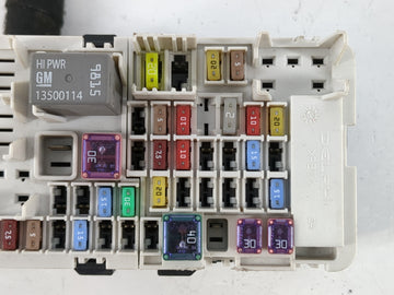 2018 Chevrolet Malibu Fusebox Fuse Box Panel Relay Module Fits OEM Used Auto Parts