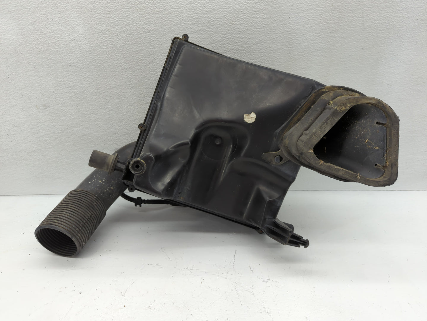 2016-2021 Chevrolet Malibu Air Cleaner Intake-duct Hose Tube - Oemusedautoparts1.com