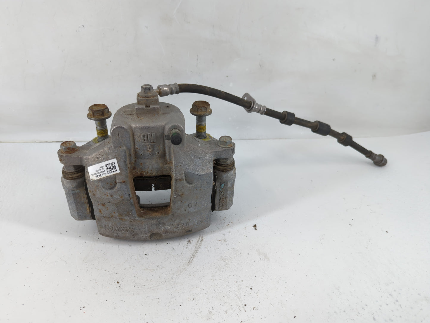 2018 Chevrolet Malibu Front Driver Left Brake Caliper - Oemusedautoparts1.com