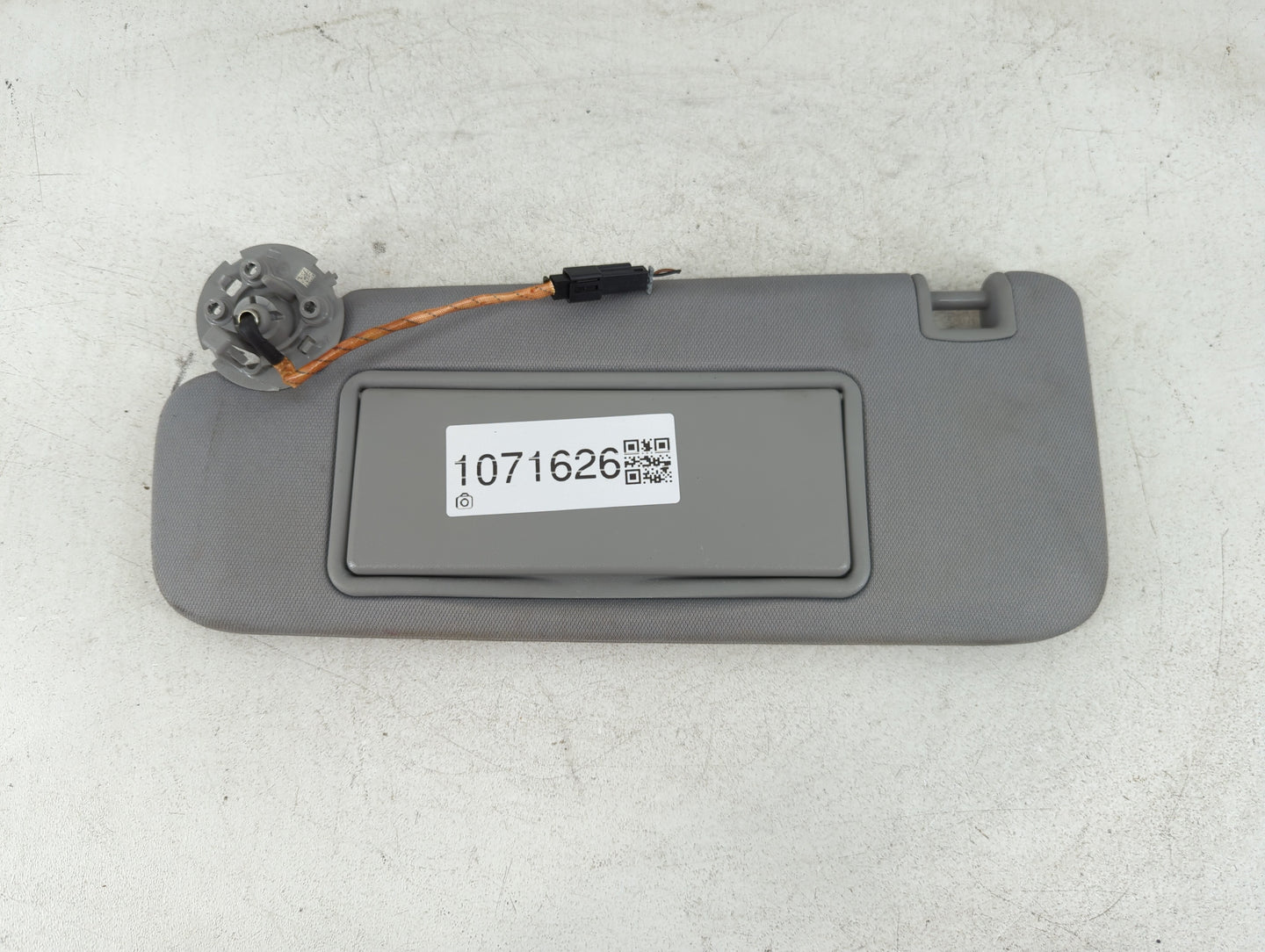 2016-2021 Chevrolet Malibu Sun Visor Shade Replacement Driver Left Mirror Fits Fits 2016 2017 2018 2019 2020 2021 OEM Used A