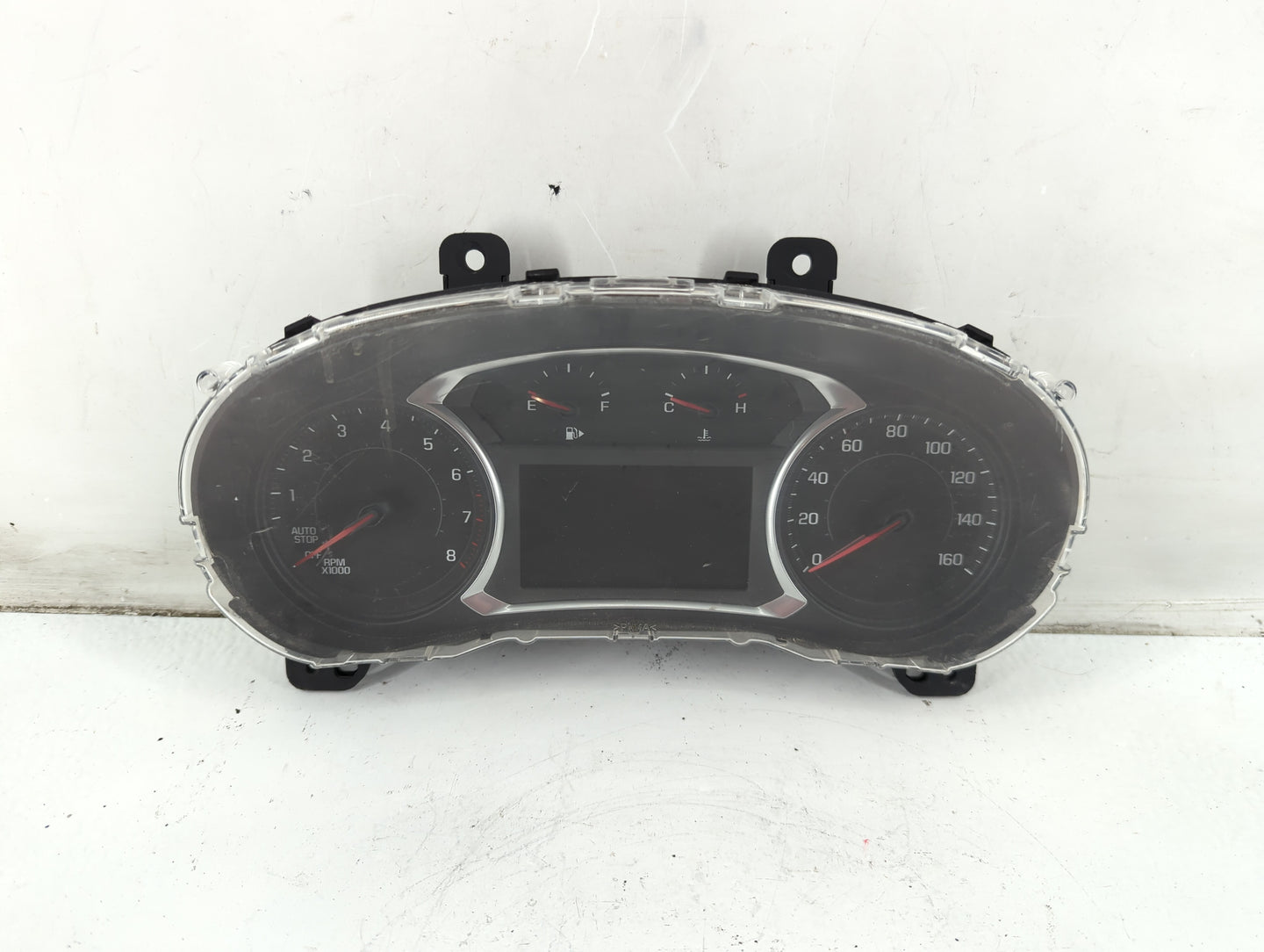 2017-2018 Chevrolet Malibu Instrument Cluster Speedometer Gauges P/N:84444610 Fits Fits 2017 2018 OEM Used Auto Parts - Oemu