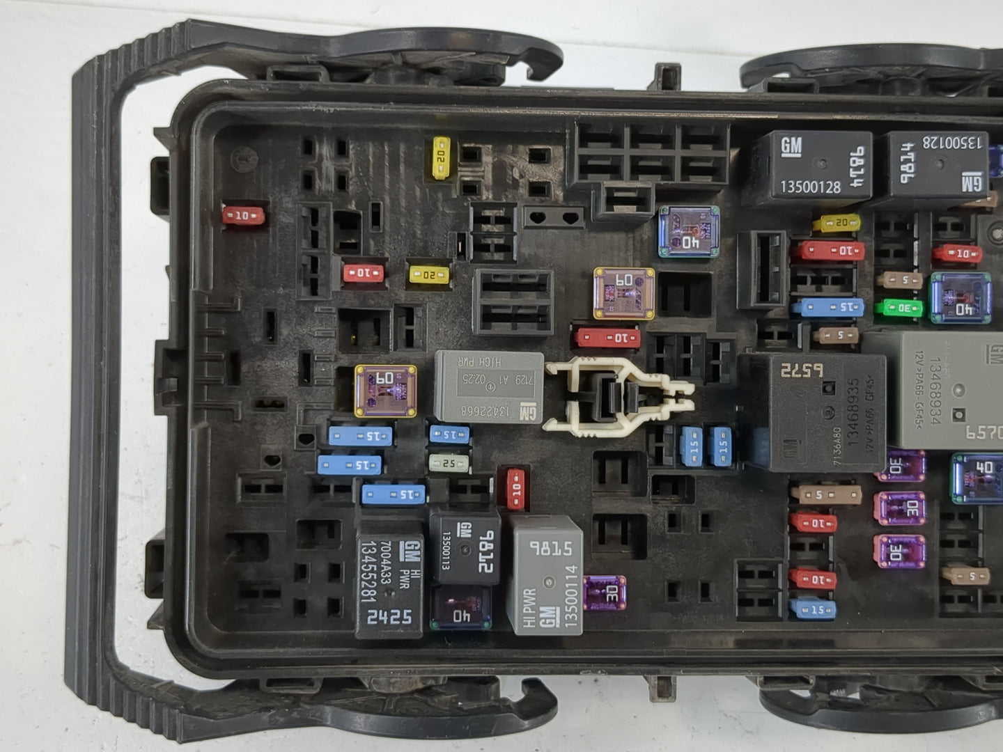 2018-2019 Chevrolet Malibu Fusebox Fuse Box Panel Relay Module P/N:84181107_03 Fits Fits 2018 2019 OEM Used Auto Parts - Oem