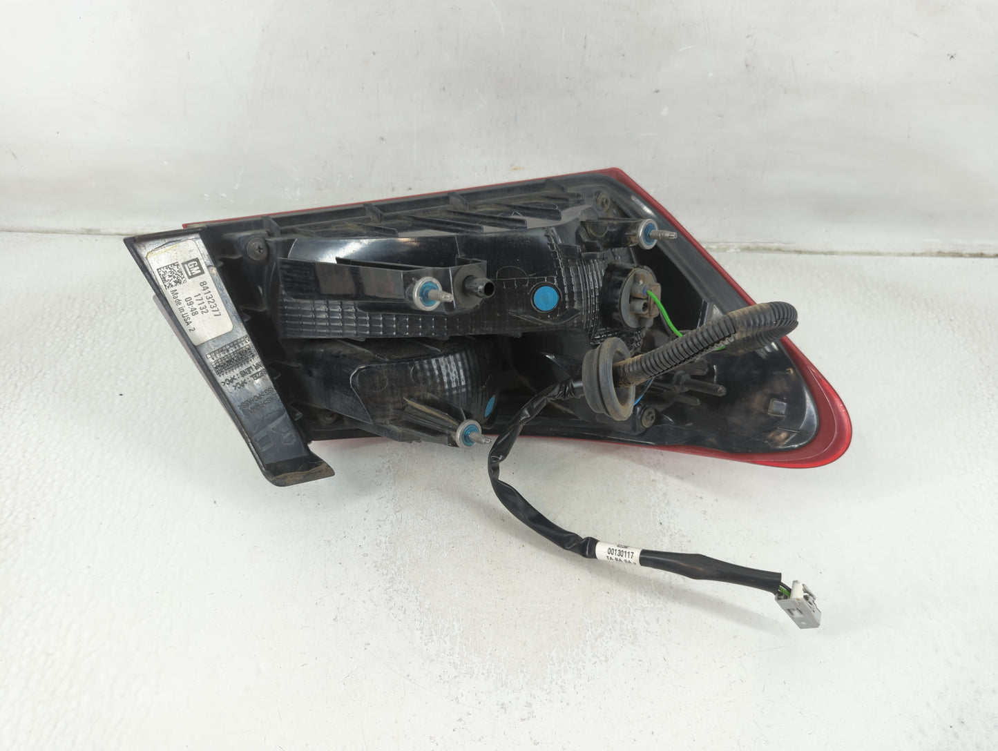 2016-2021 Chevrolet Malibu Tail Light Assembly Passenger Right OEM P/N:84132377 Fits Fits 2016 2017 2018 2019 2020 2021 OEM 