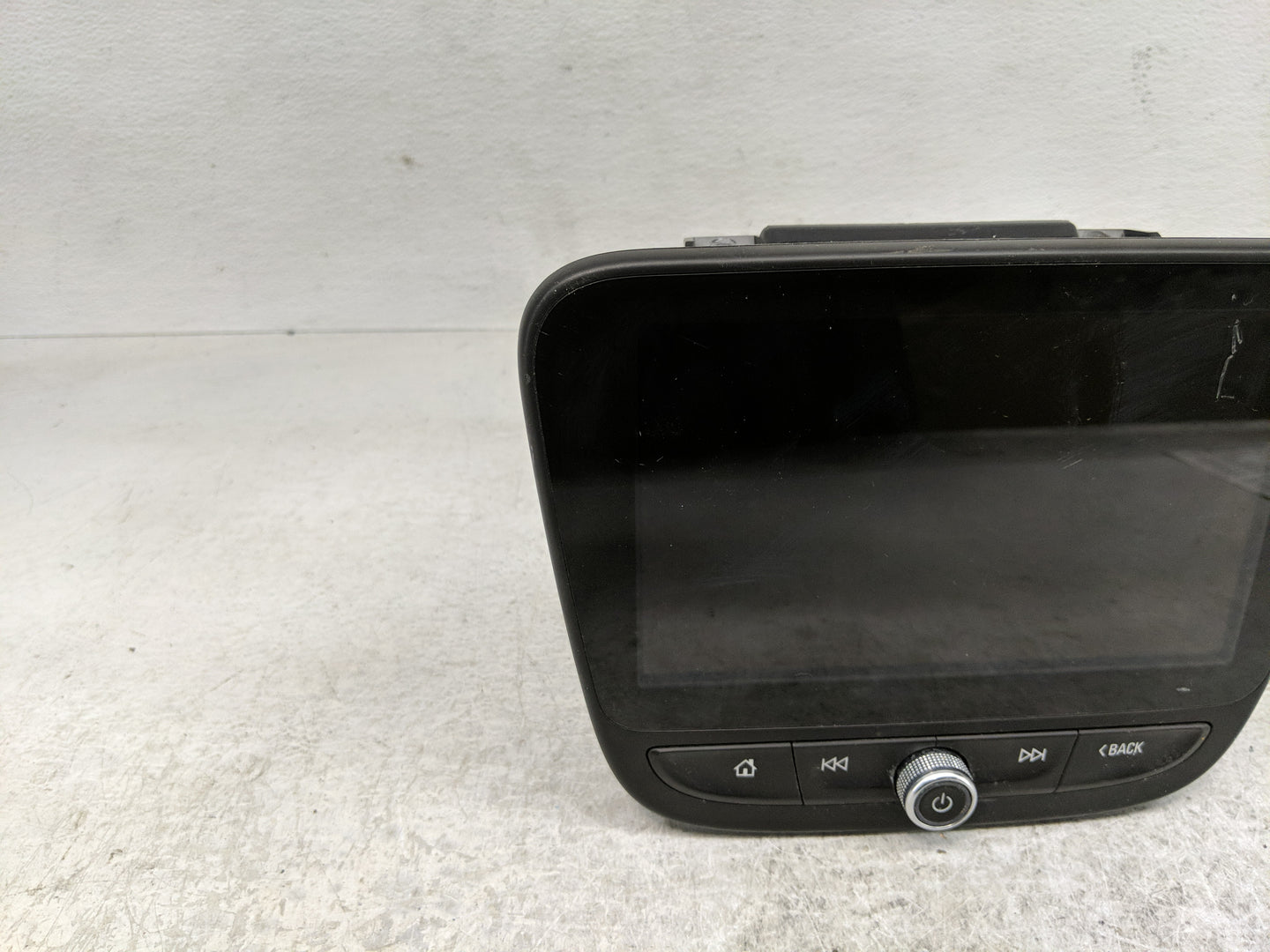 2018 Chevrolet Malibu Radio AM FM Cd Player Receiver Replacement P/N:84305071 Fits OEM Used Auto Parts - Oemusedautoparts1.c