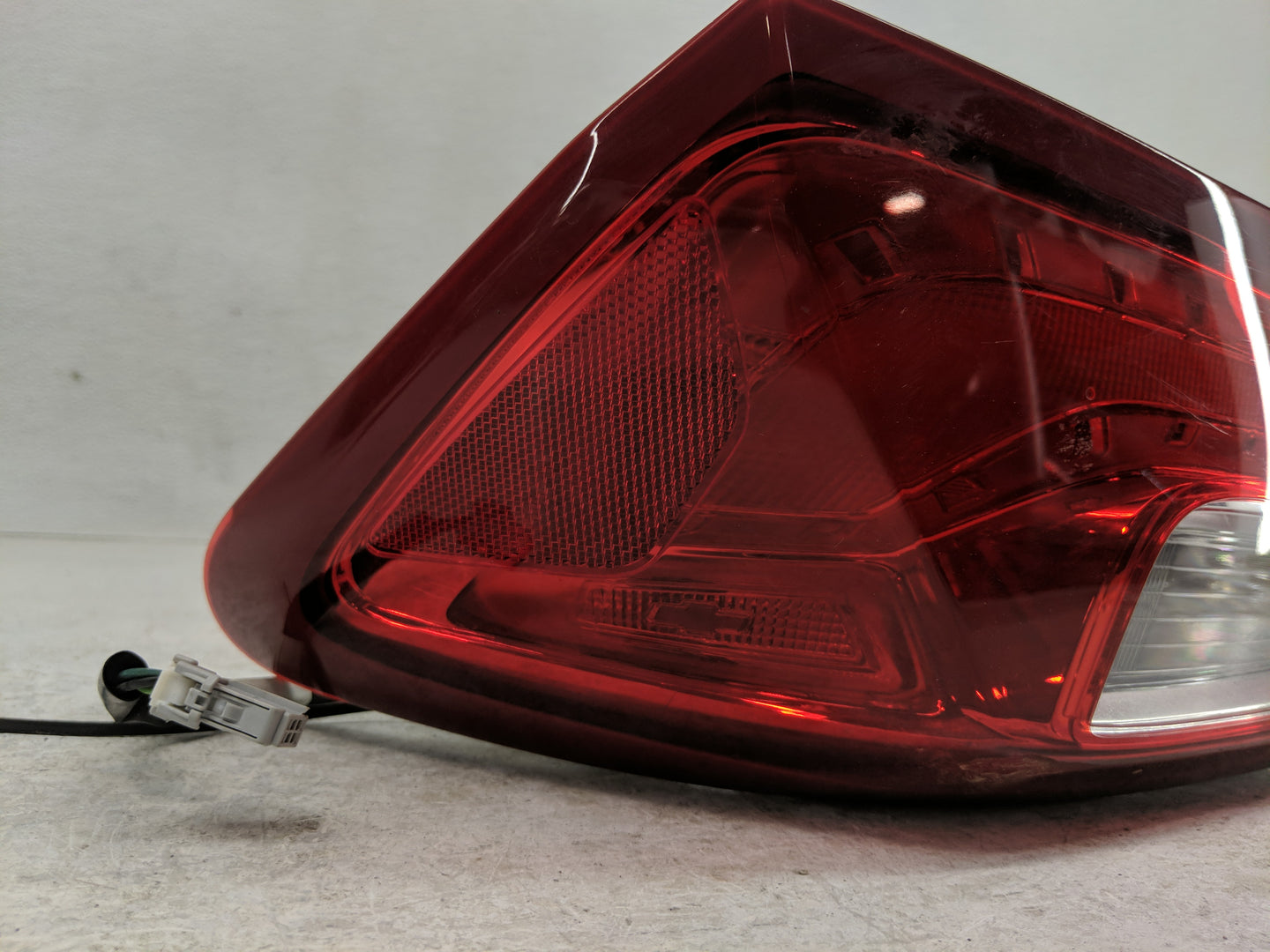 2016-2021 Chevrolet Malibu Tail Light Assembly Passenger Right OEM P/N:17198 84132377 Fits Fits 2016 2017 2018 2019 2020 202