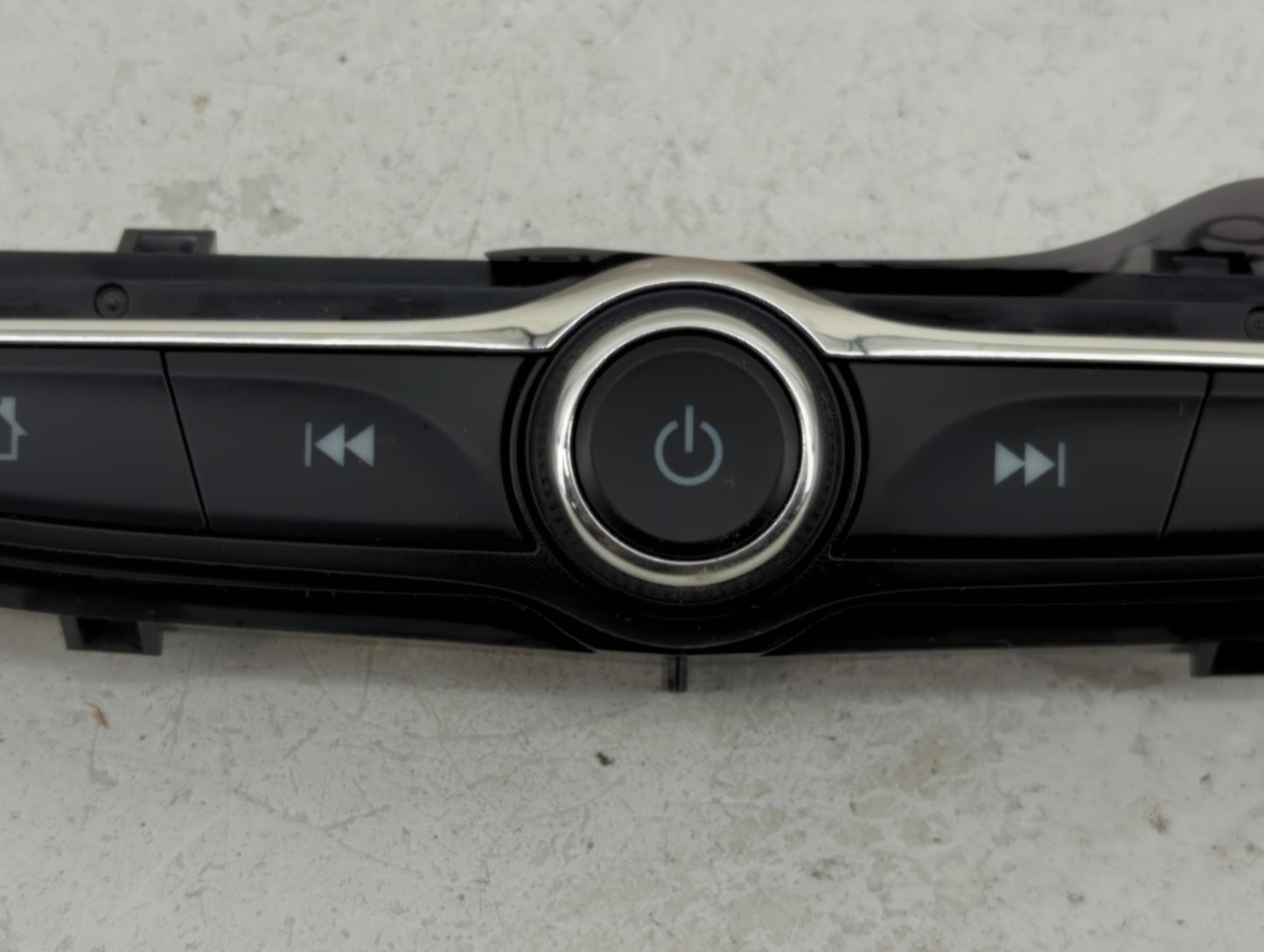 2018-2018 Chevrolet Malibu Radio Control Panel - Oemusedautoparts1.com