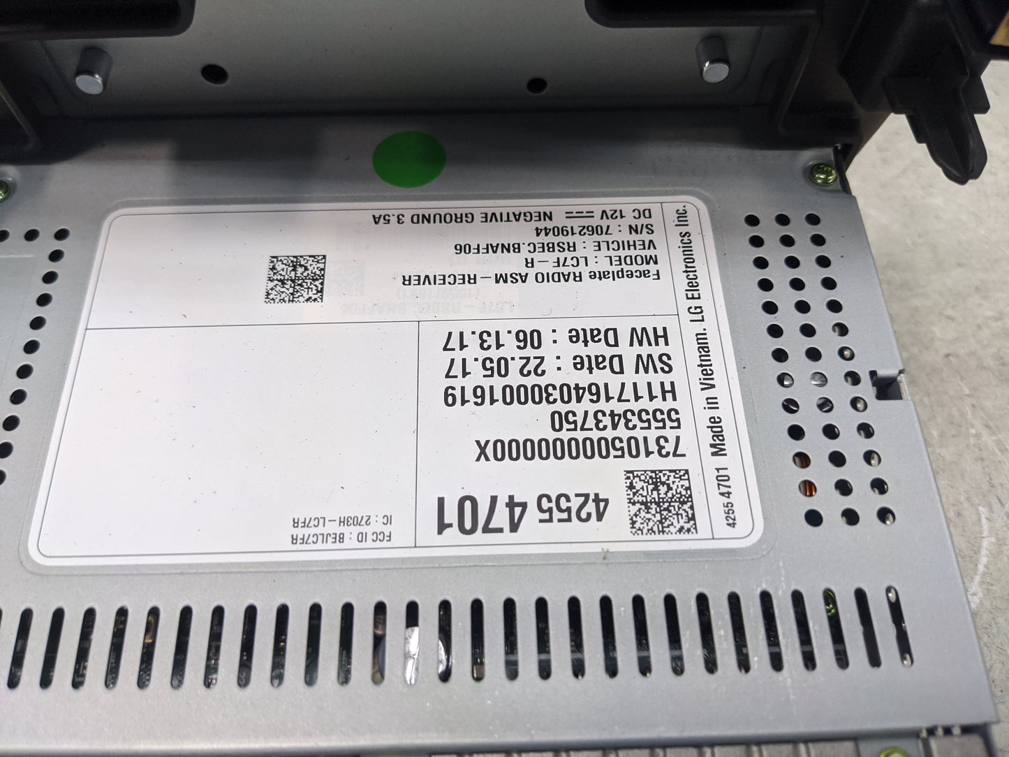2018 Chevrolet Malibu Radio AM FM Cd Player Receiver Replacement P/N:42554701 42554703 Fits OEM Used Auto Parts - Oemusedaut