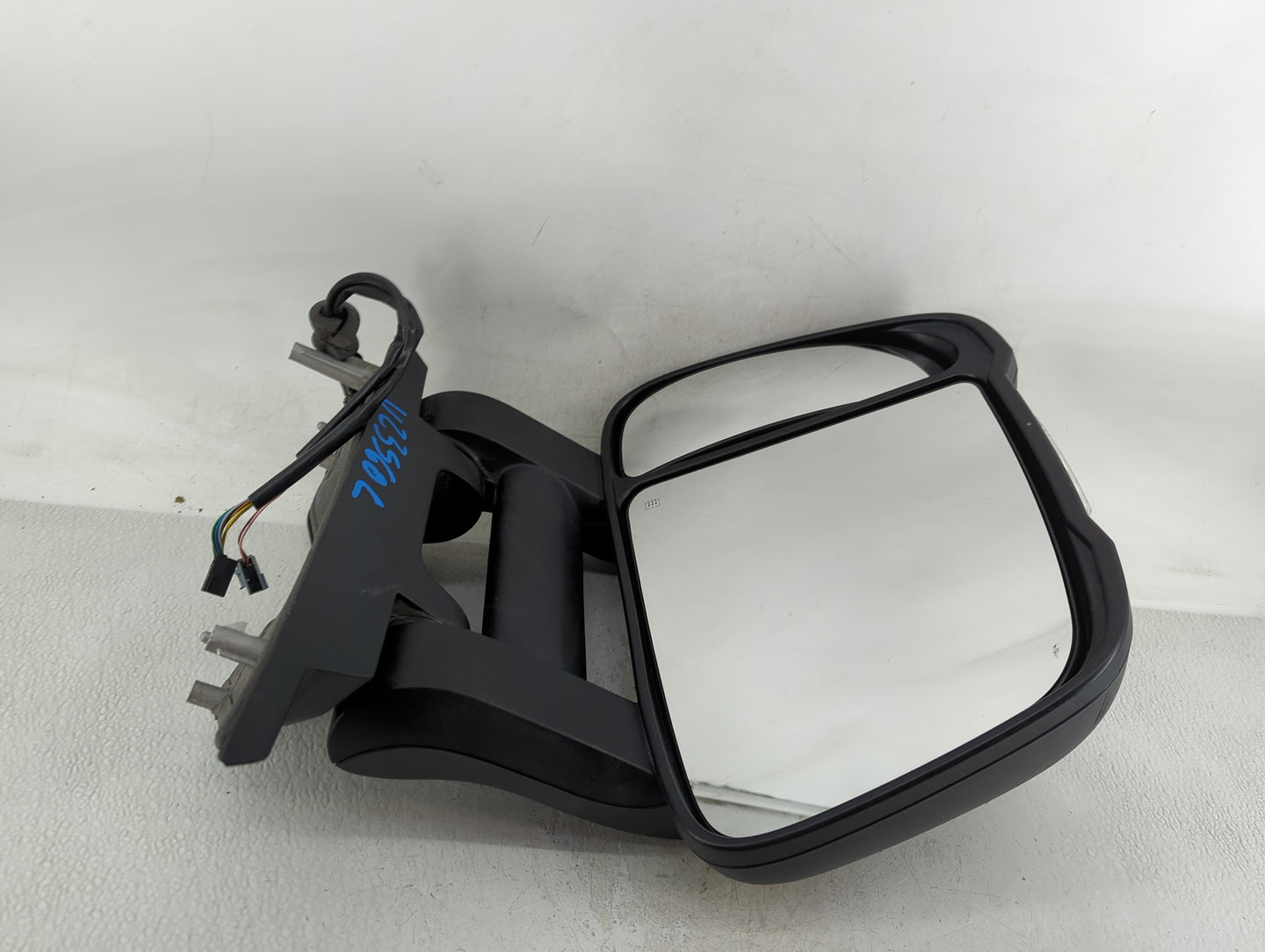 Chevrolet Malibu Driver Left Side View Manual Door Mirror Black - Oemusedautoparts1.com
