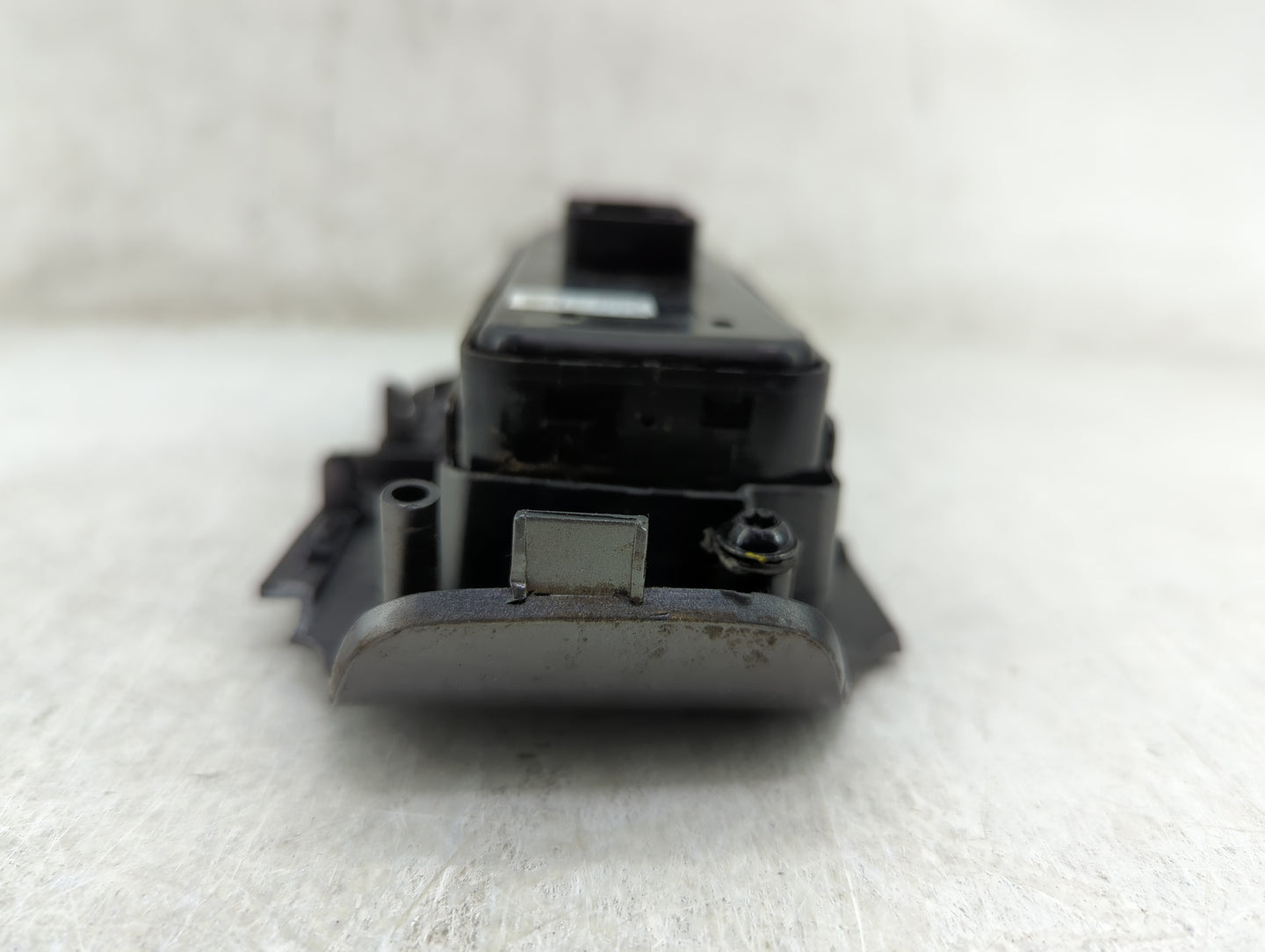 2016-2021 Chevrolet Malibu Master Power Window Switch Replacement Driver Side Left P/N:84151774 Fits OEM Used Auto Parts - O