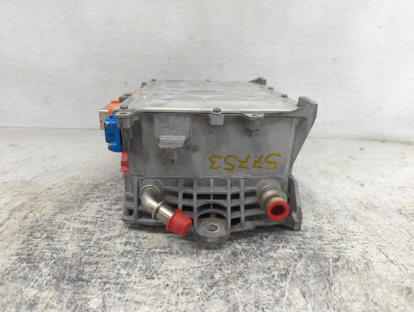 2016 Malibu Ac Dc Power Control Module Accessory Computer Power Inverter - Oemusedautoparts1.com