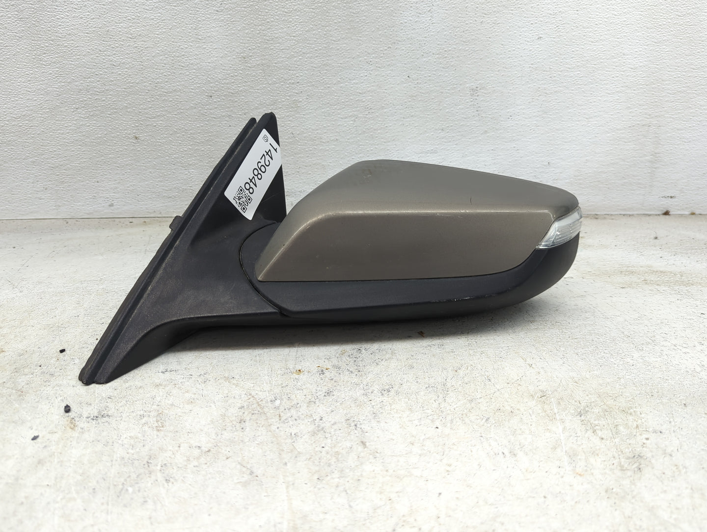 2016-2018 Chevrolet Malibu Driver Side View Mirror - Left Door Mirror OEM Used - Oemusedautoparts1.com