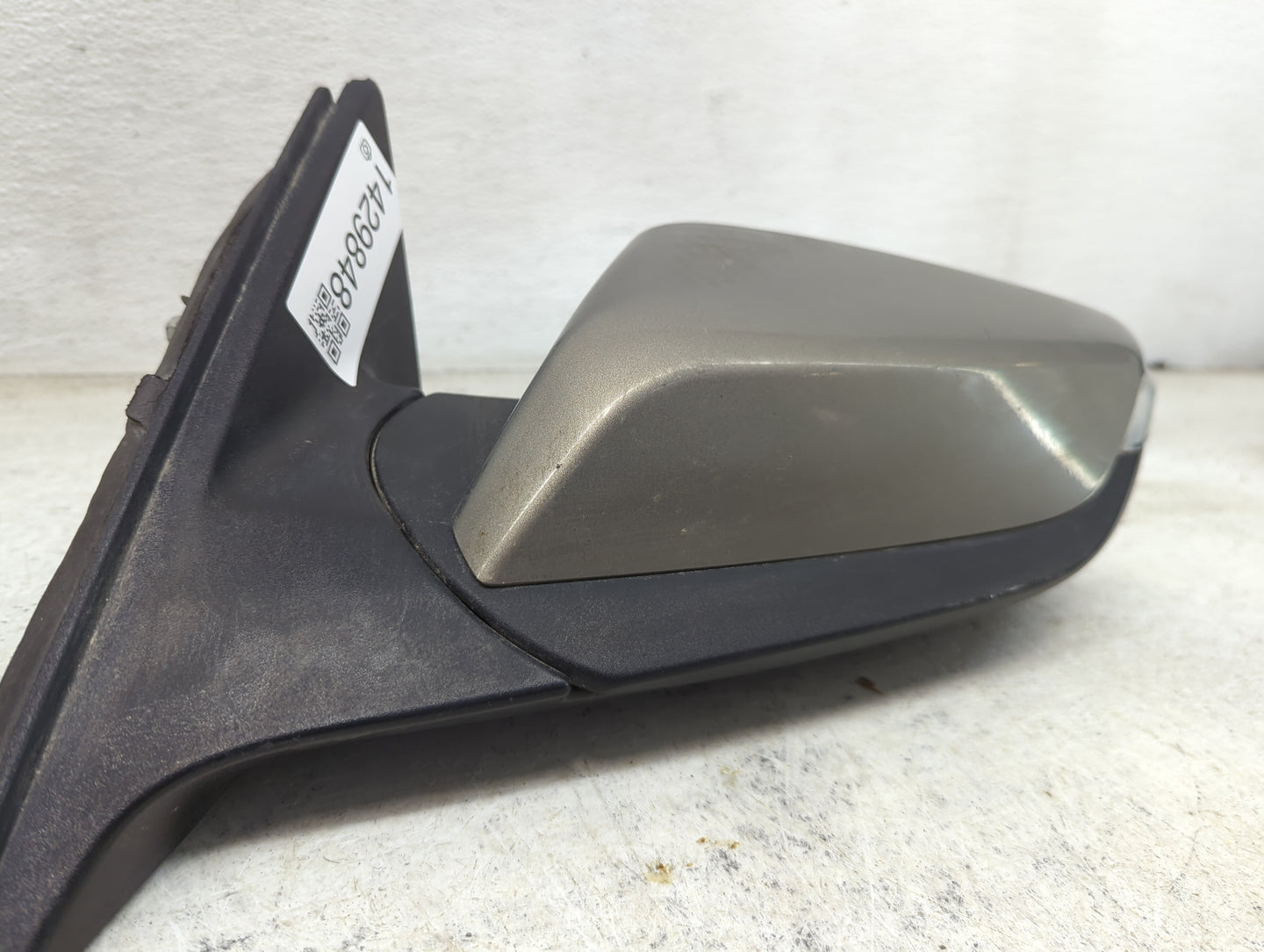 2016-2018 Chevrolet Malibu Driver Side View Mirror - Left Door Mirror OEM Used - Oemusedautoparts1.com