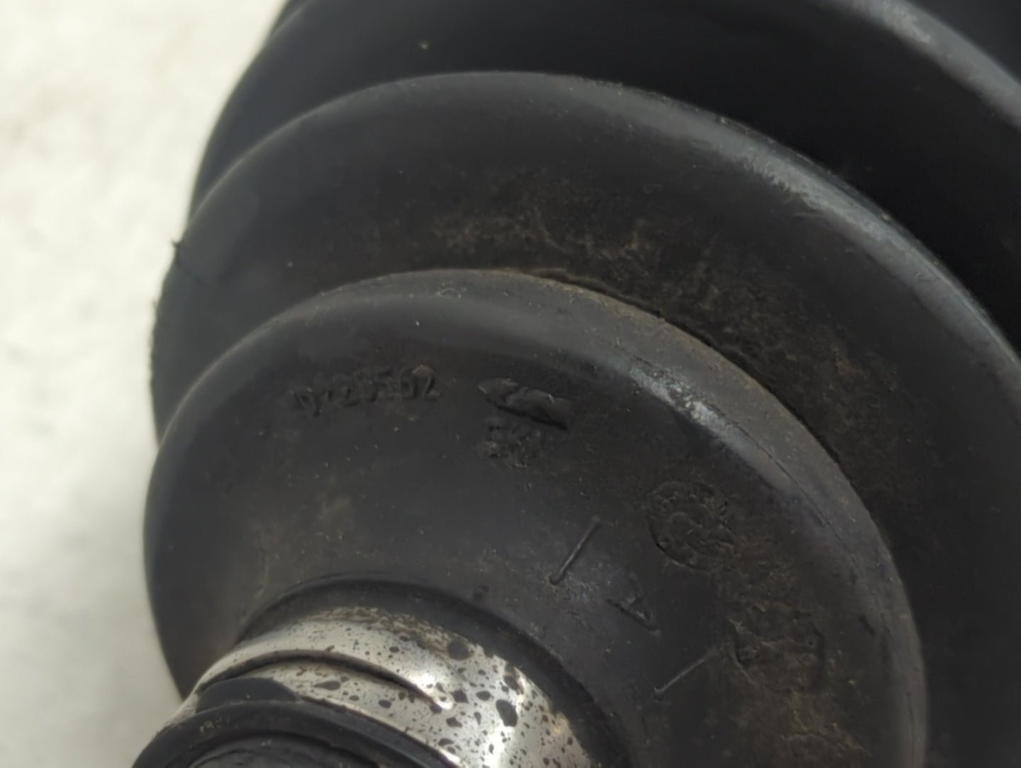 2016-2018 Chevrolet Malibu Axle Shaft Front Driver Cv C/v - Oemusedautoparts1.com