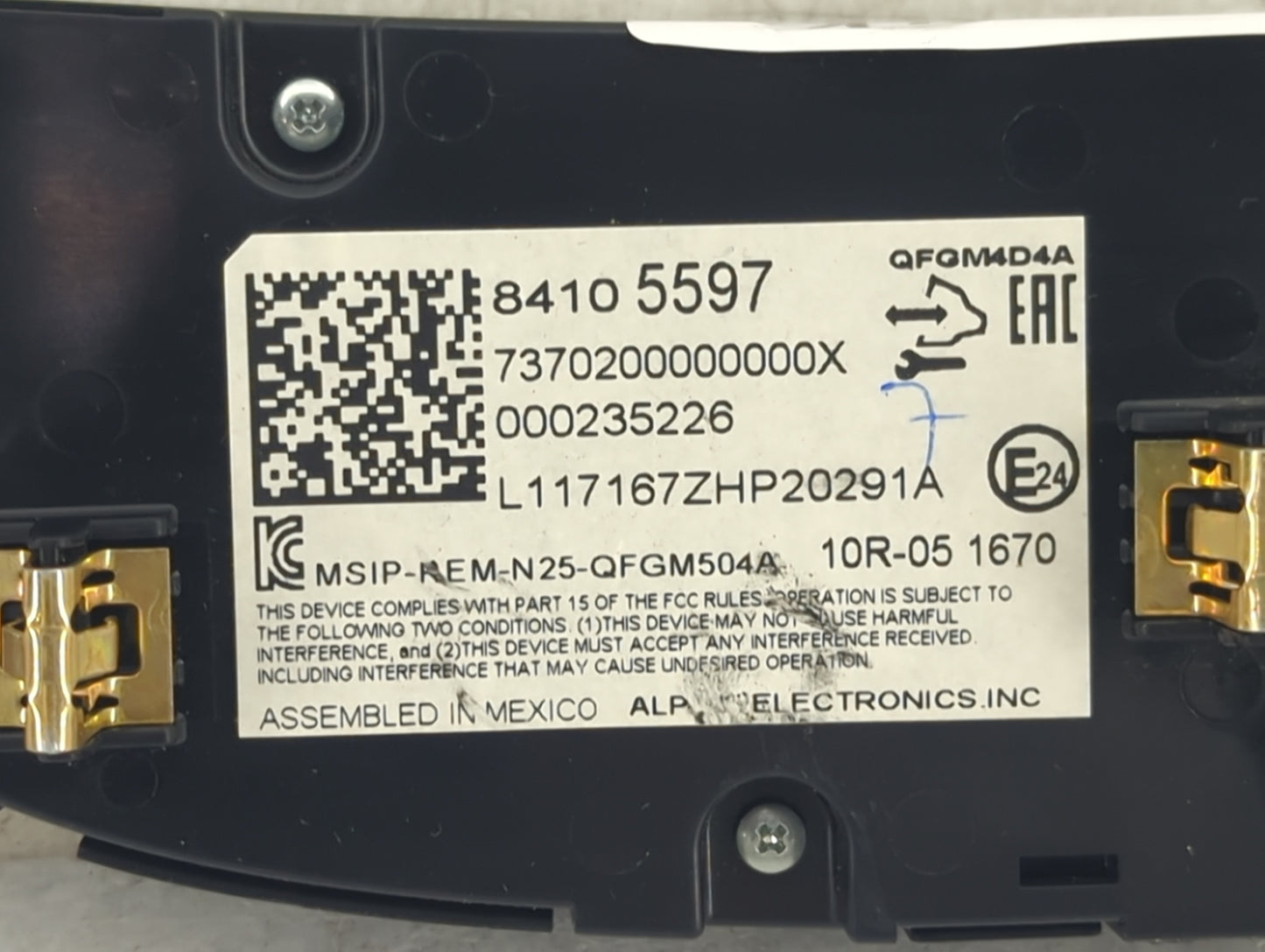 2018 Chevrolet Malibu Climate Control Module Temperature AC/Heater Replacement P/N:84105597 Fits OEM Used Auto Parts - Oemus