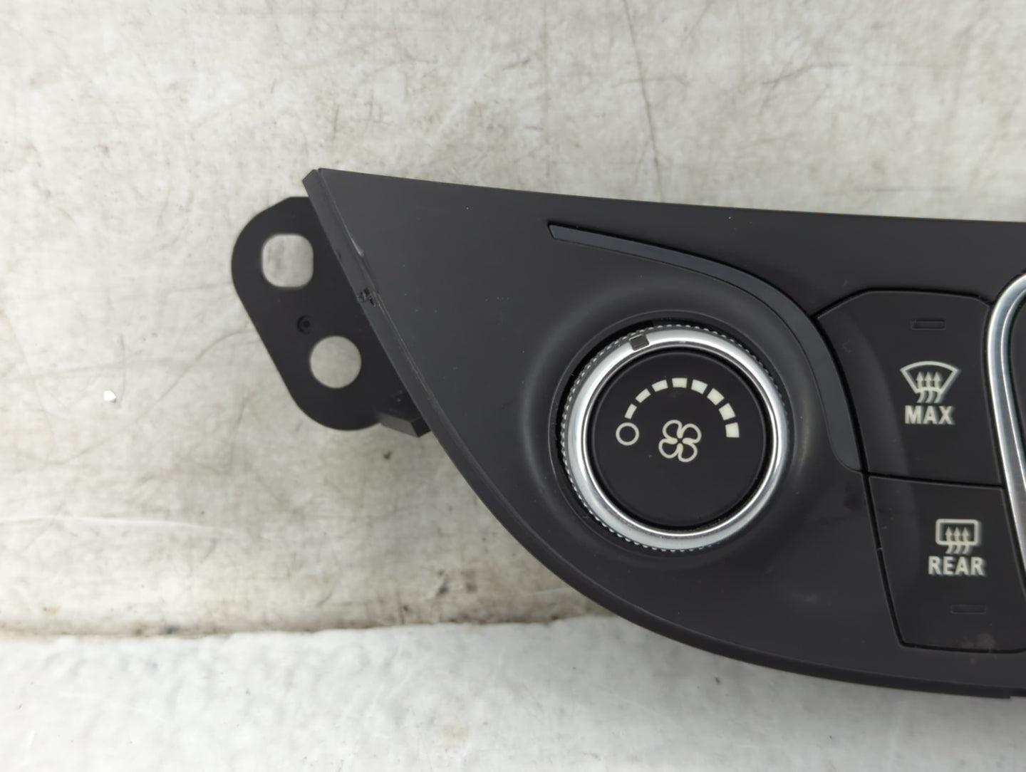 2018 Chevrolet Malibu Climate Control Module Temperature AC/Heater Replacement P/N:84426646 QFGM4D4A, MSIP-REM-N25-QFGM504A 