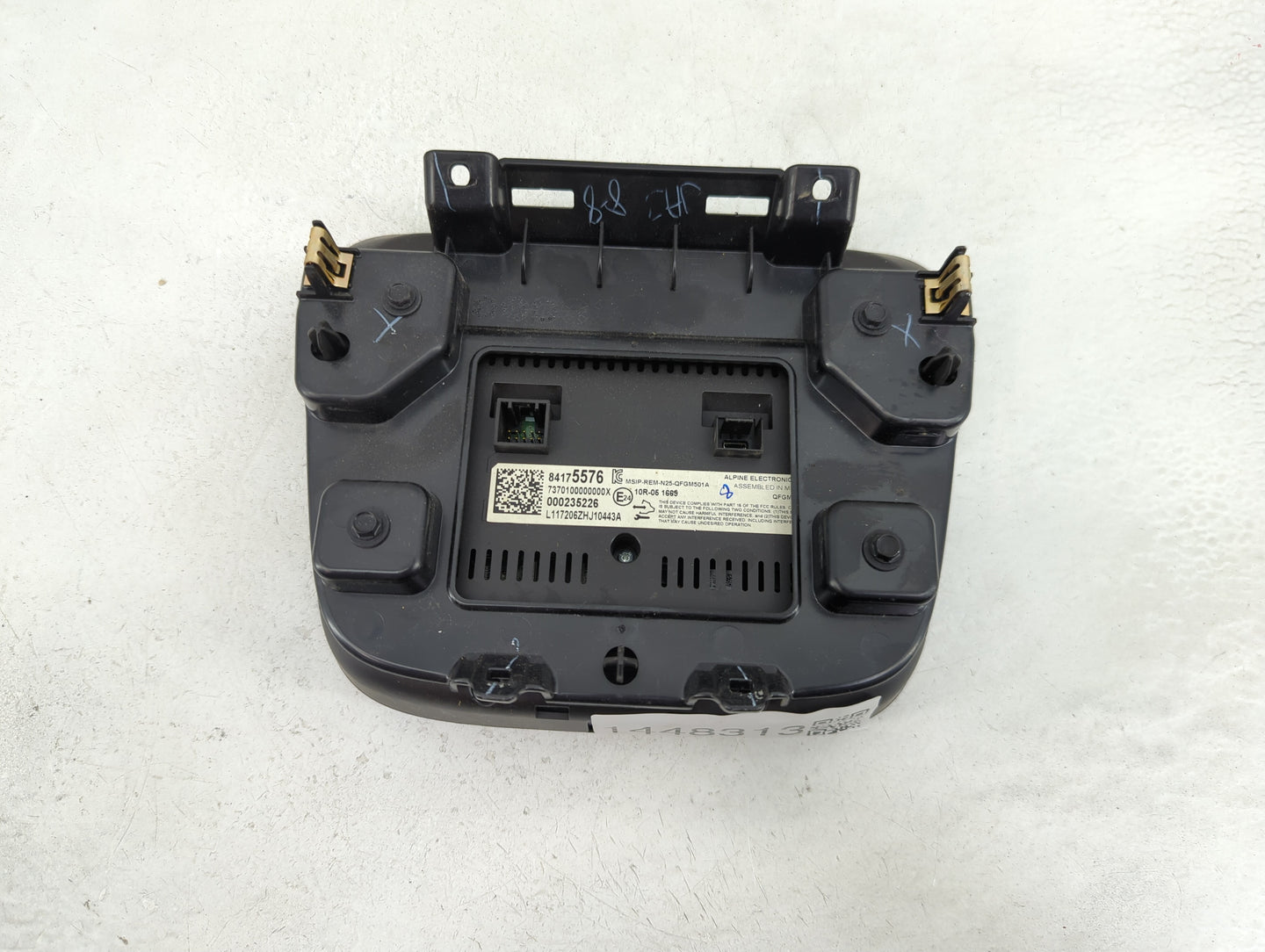 2017-2018 Chevrolet Malibu Radio AM FM Cd Player Receiver Replacement P/N:84175576 MSIP-REM-N25-QFGM501A Fits OEM Used Auto 