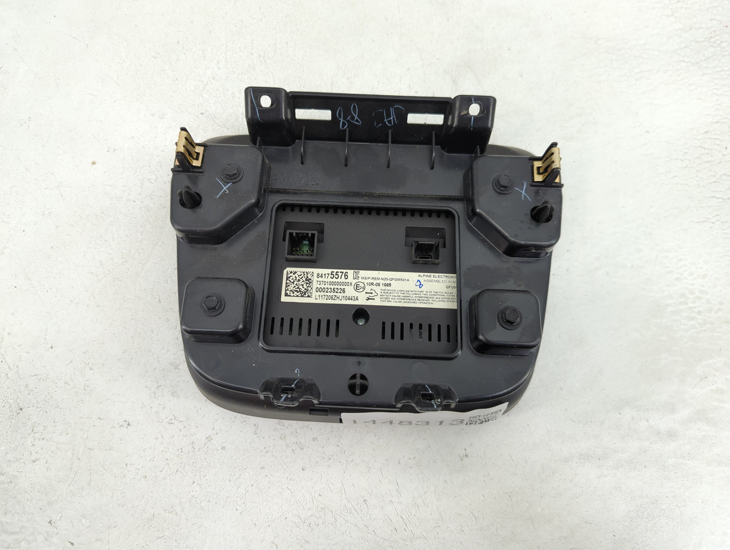 2017-2018 Chevrolet Malibu Radio AM FM Cd Player Receiver Replacement P/N:84175576 MSIP-REM-N25-QFGM501A Fits OEM Used Auto 