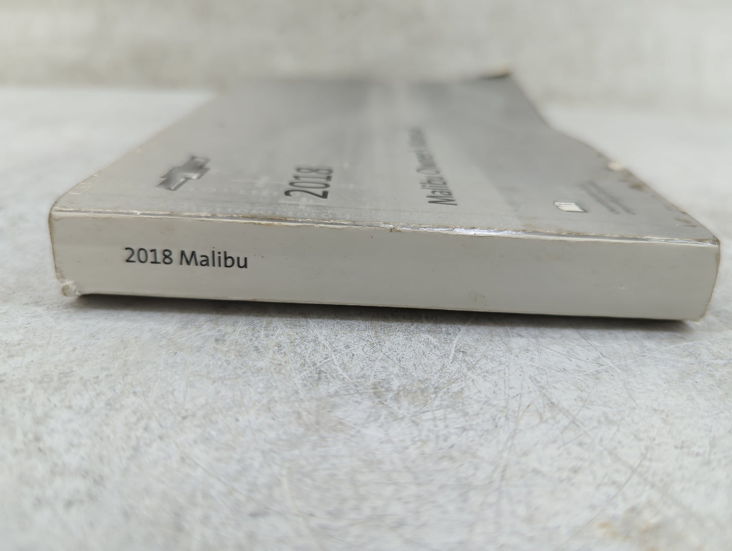 2018 Chevrolet Malibu Owners Manual Book Guide P/N:23378946 B OEM Used Auto Parts - Oemusedautoparts1.com