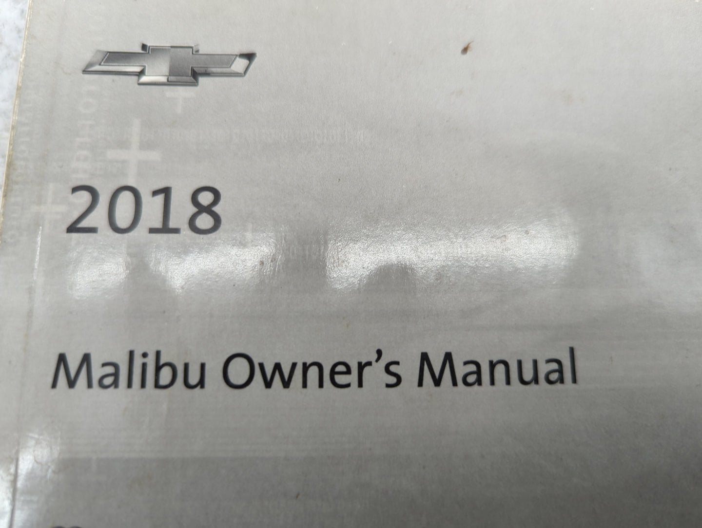 2018 Chevrolet Malibu Owners Manual Book Guide P/N:23378946 B OEM Used Auto Parts - Oemusedautoparts1.com