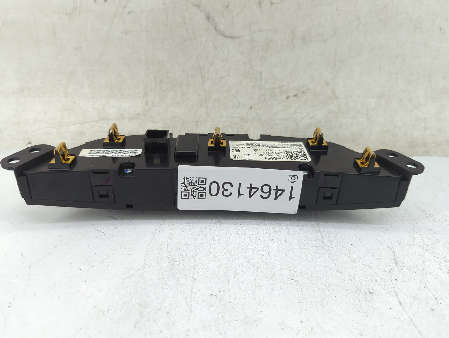 2019-2021 Chevrolet Malibu Climate Control Module Temperature AC/Heater Replacement P/N:84426651 737020000000X Fits OEM Used