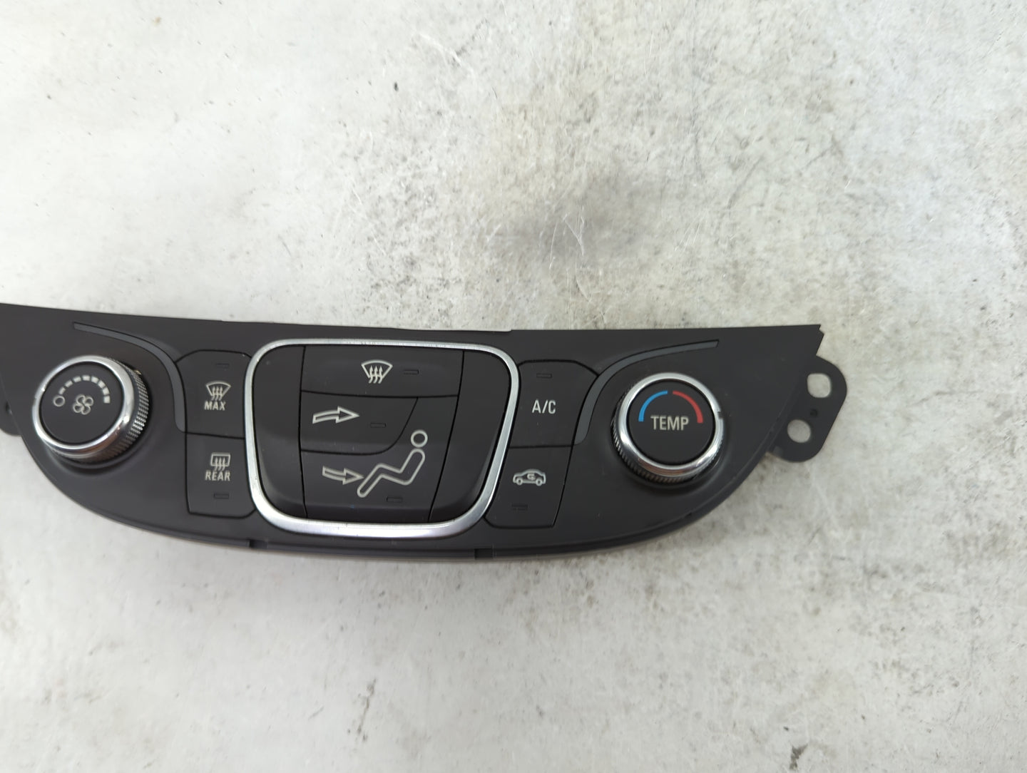 2018 Chevrolet Malibu Climate Control Module Temperature AC/Heater Replacement P/N:84105597 737020000000X, 000235226 Fits OE