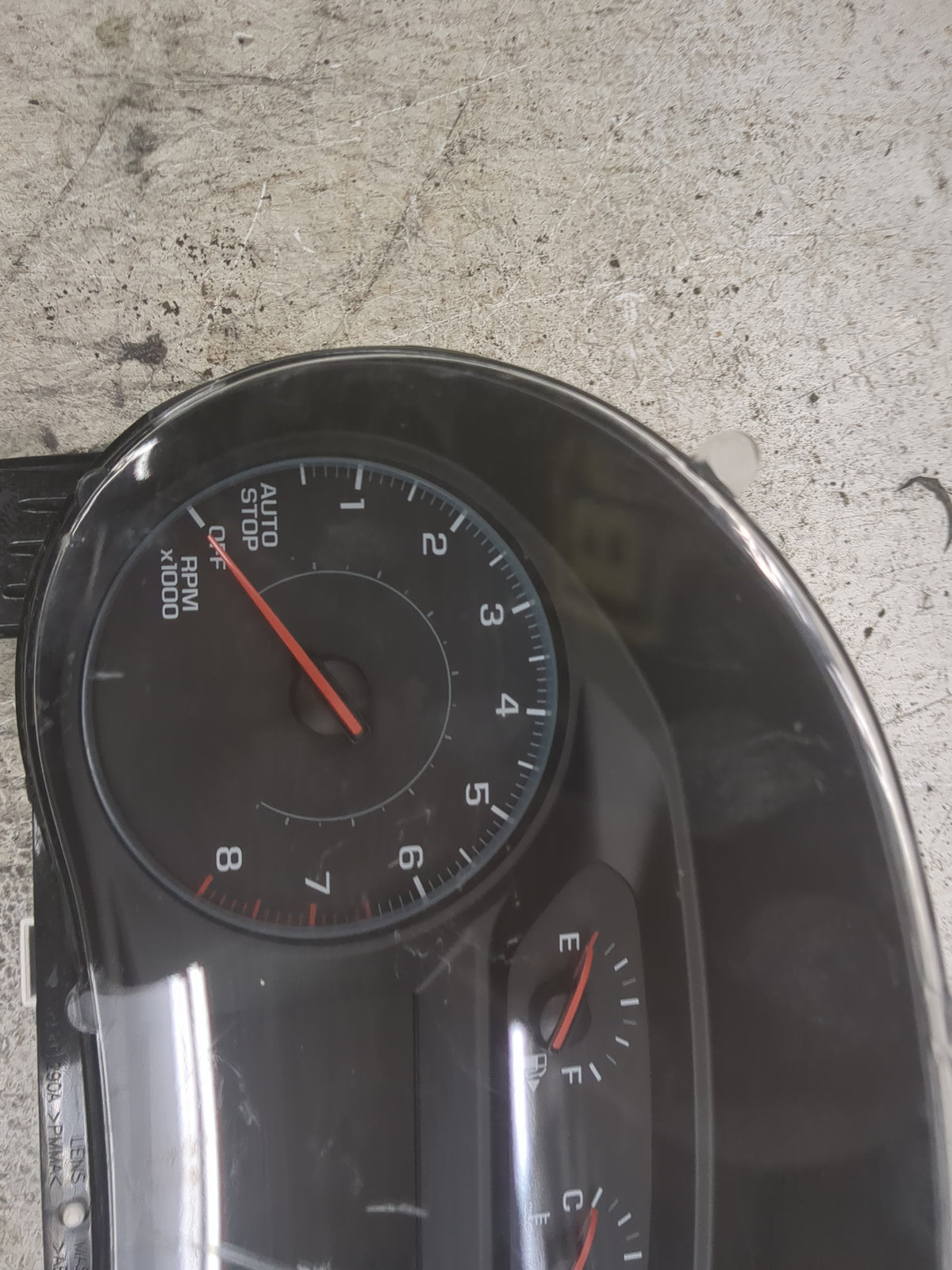 2017-2018 Chevrolet Malibu Instrument Cluster Speedometer Gauges P/N:84296450 812372274 Miles: Fits Fits 2017 2018 OEM Used 
