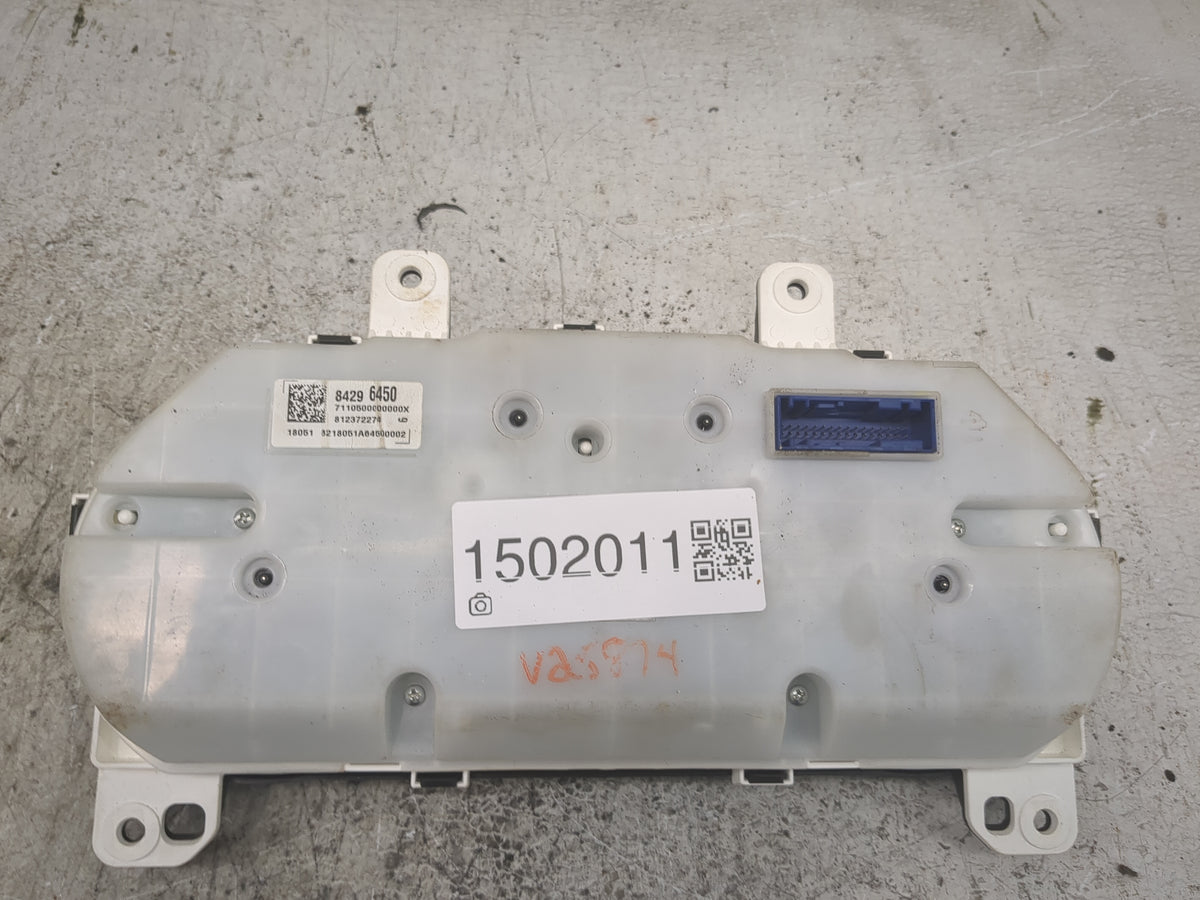 2017-2018 Chevrolet Malibu Instrument Cluster Speedometer Gauges P/N:84296450 812372274 Miles: Fits Fits 2017 2018 OEM Used 