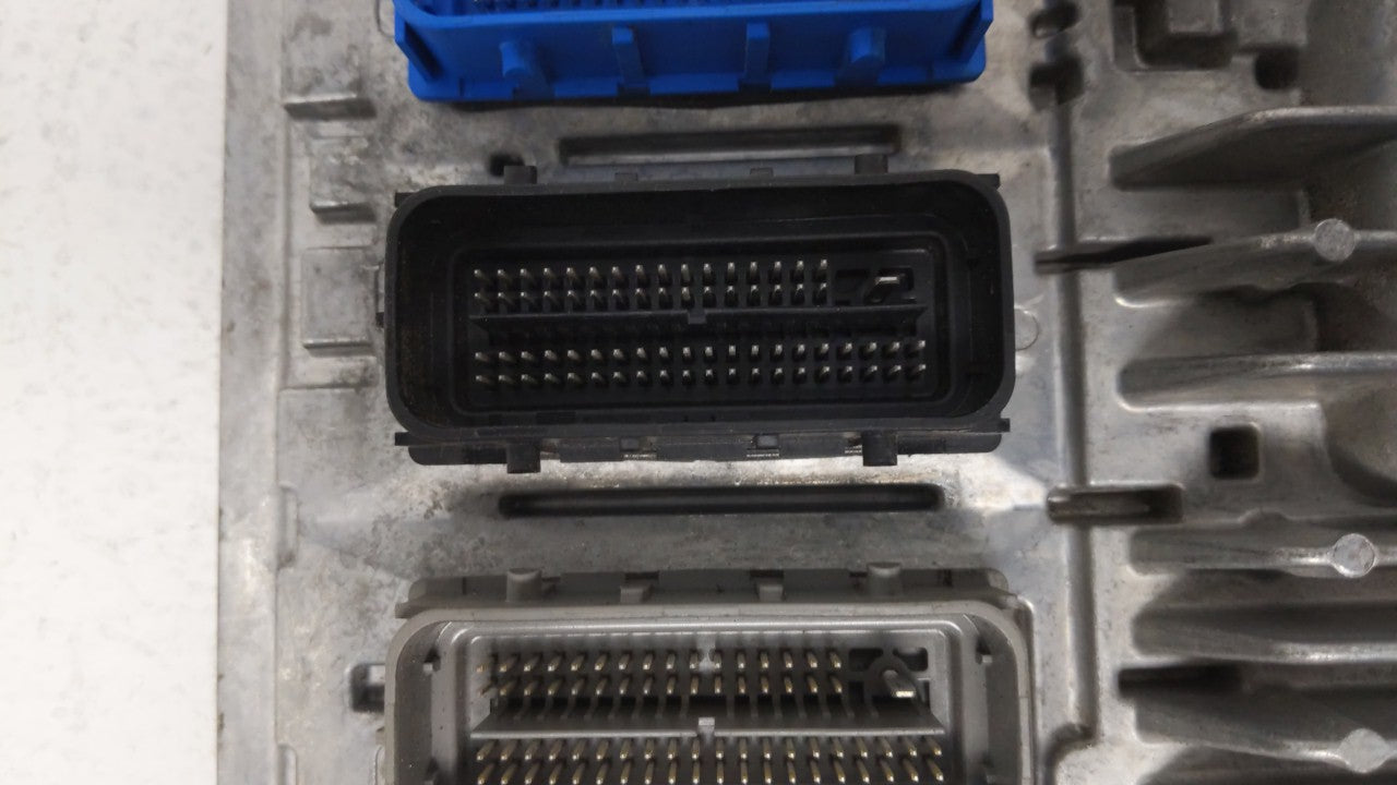 2017-2021 Chevrolet Malibu PCM Engine Control Computer ECU ECM PCU OEM P/N:12680876 12677677 Fits OEM Used Auto Parts - Oemu