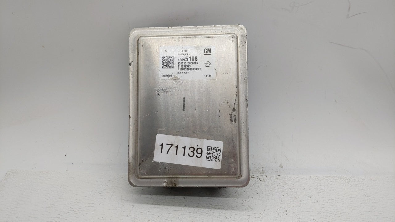 2017-2018 Chevrolet Malibu PCM Engine Control Computer ECU ECM PCU OEM P/N:12680876 12677677, 12692812 Fits Fits 2017 2018 2