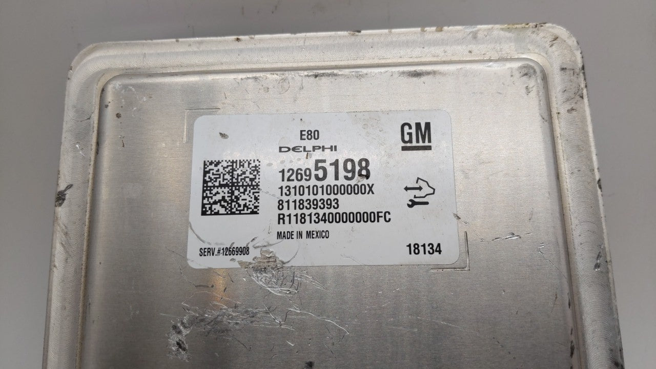 2017-2018 Chevrolet Malibu PCM Engine Control Computer ECU ECM PCU OEM P/N:12680876 12677677, 12692812 Fits Fits 2017 2018 2