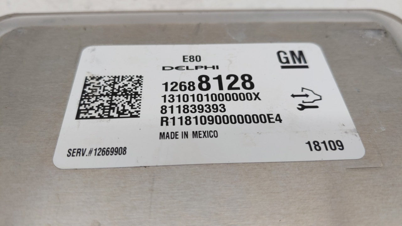 2017-2018 Chevrolet Malibu PCM Engine Control Computer ECU ECM PCU OEM P/N:12680876 12677677, 12692812 Fits Fits 2017 2018 2