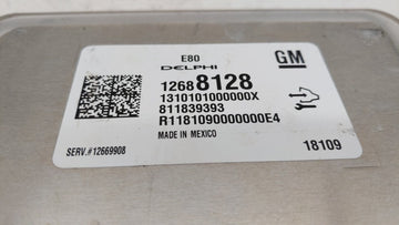 2017-2018 Chevrolet Malibu PCM Engine Control Computer ECU ECM PCU OEM P/N:12680876 12677677, 12692812 Fits Fits 2017 2018 2