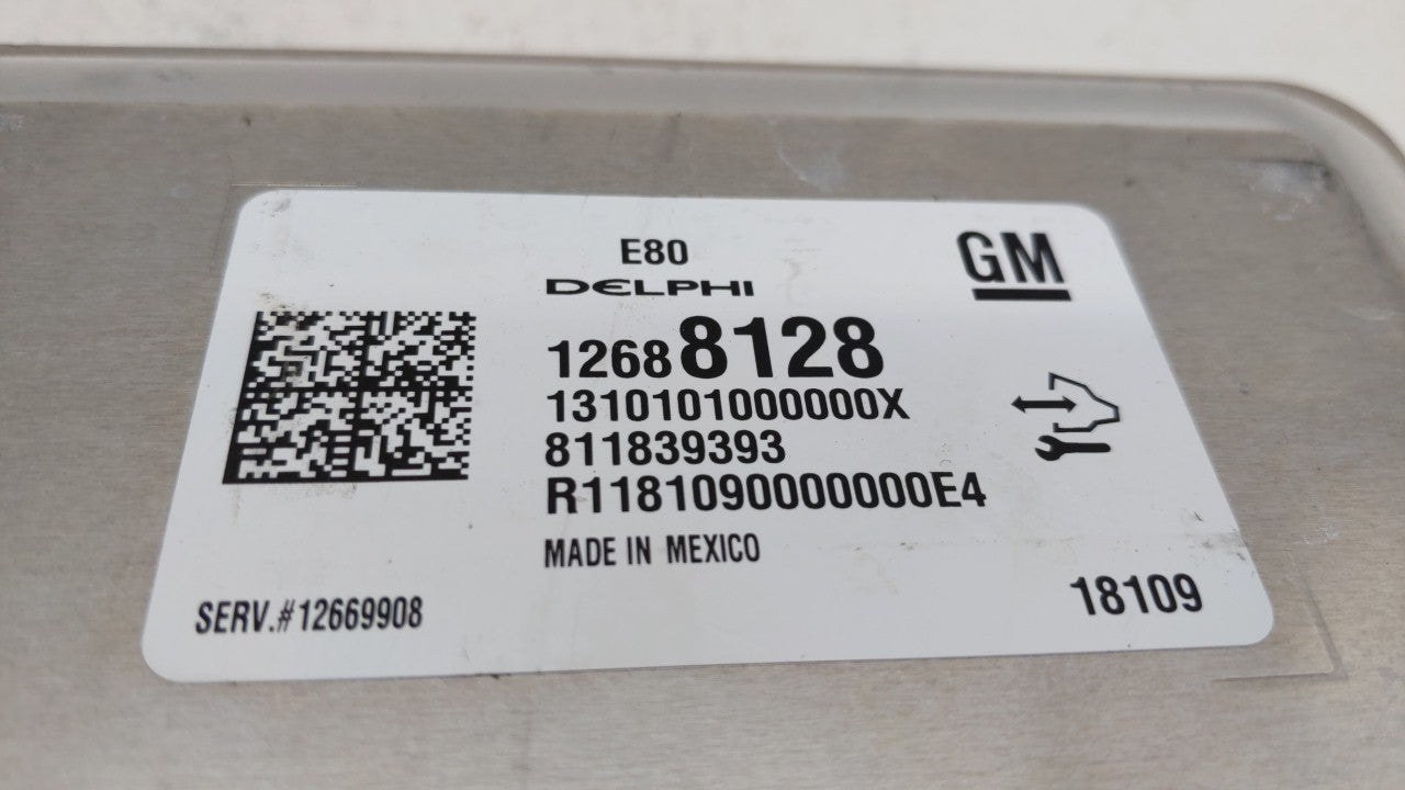 2017-2018 Chevrolet Malibu PCM Engine Control Computer ECU ECM PCU OEM P/N:12680876 12677677, 12692812 Fits Fits 2017 2018 2