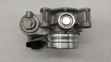 2016-2019 Chevrolet Malibu Throttle Body P/N:12659491BA 12671379AA Fits Fits 2016 2017 2018 2019 OEM Used Auto Parts