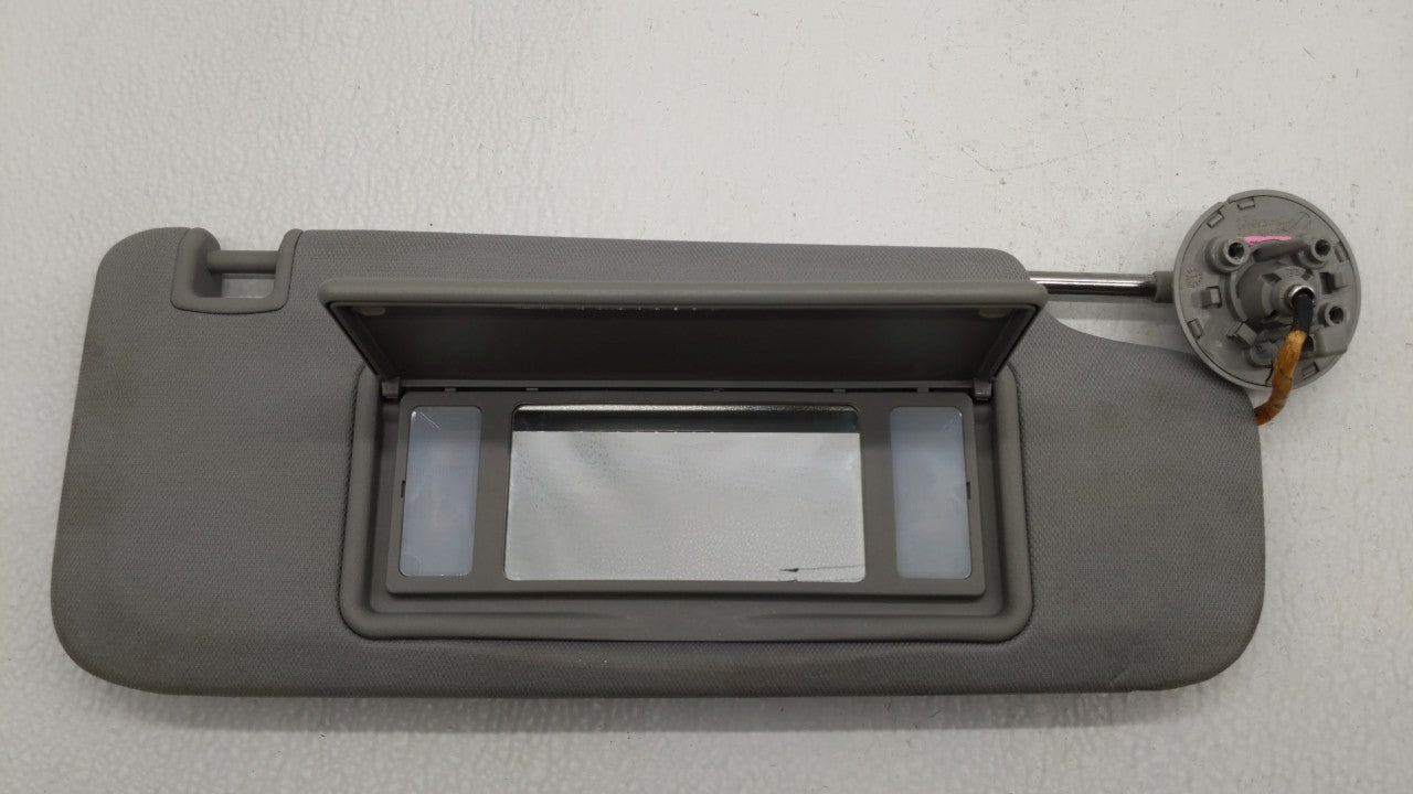 2016-2019 Chevrolet Malibu Sun Visor Shade Replacement Passenger Right Mirror Fits Fits 2016 2017 2018 2019 OEM Used Auto Pa