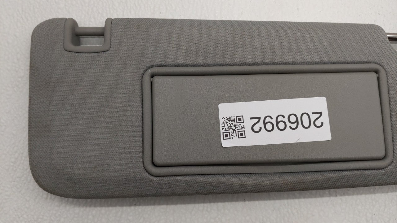 2016-2019 Chevrolet Malibu Sun Visor Shade Replacement Passenger Right Mirror Fits Fits 2016 2017 2018 2019 OEM Used Auto Pa