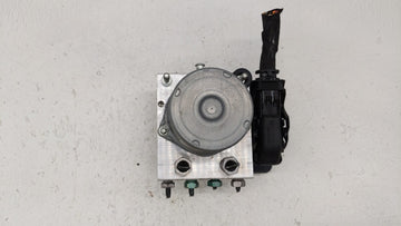 2018 Chevrolet Malibu ABS Pump Control Module Replacement P/N:84325538 Fits OEM Used Auto Parts